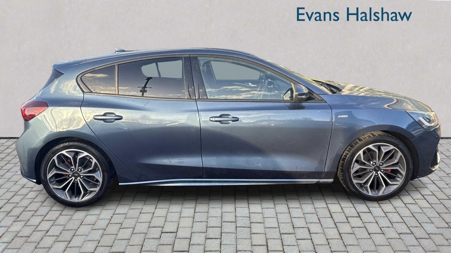 Used Ford Focus 2022 for sale - 77194694: Photo 2