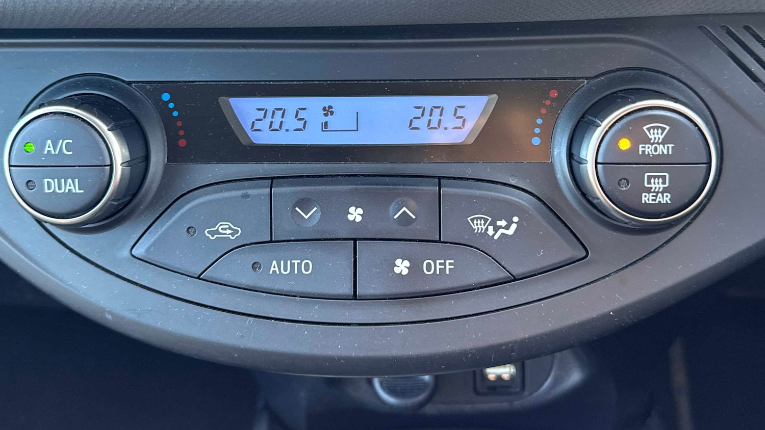 Used Toyota Yaris 2016 for sale - 77740948: Photo 11