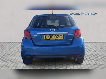 Used Toyota Yaris 2016 for sale - 77740948: Photo