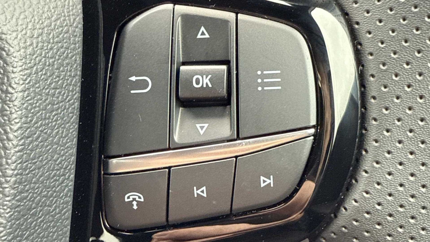 Used Ford Puma 2025 for sale - 76435655: Photo 22