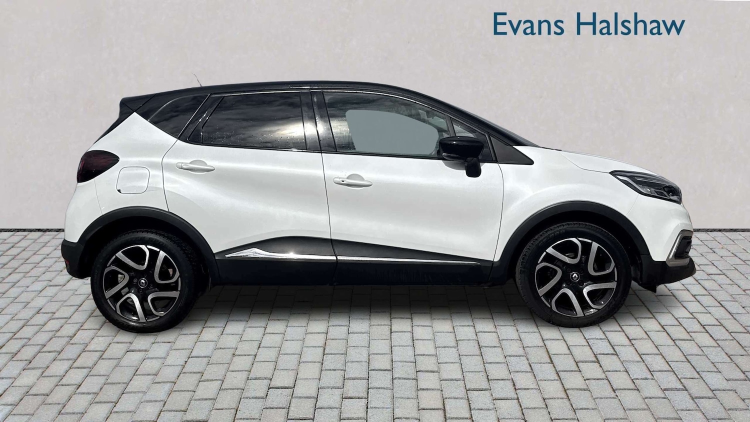 Used Renault Captur 2017 for sale - 78089623: Photo 3