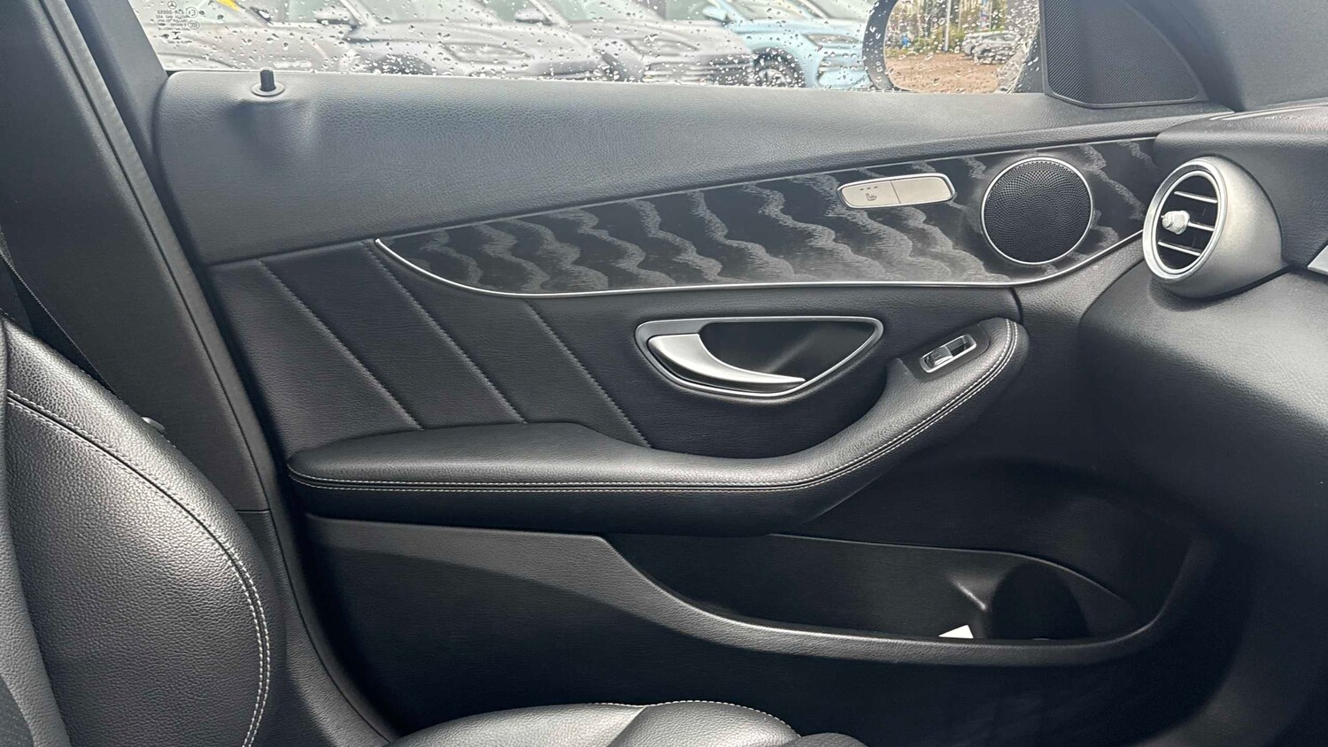 Used Mercedes-Benz C Class 2018 for sale - 78187748: Photo 14