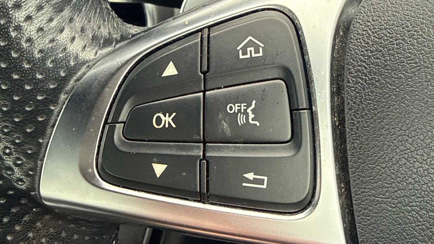 Used Mercedes-Benz C Class 2018 for sale - 78187748: Photo 20