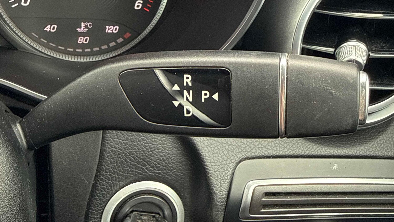 Used Mercedes-Benz C Class 2018 for sale - 78187748: Photo 22