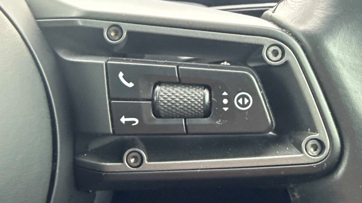 Used Porsche Taycan for sale - 77514343: Photo 18