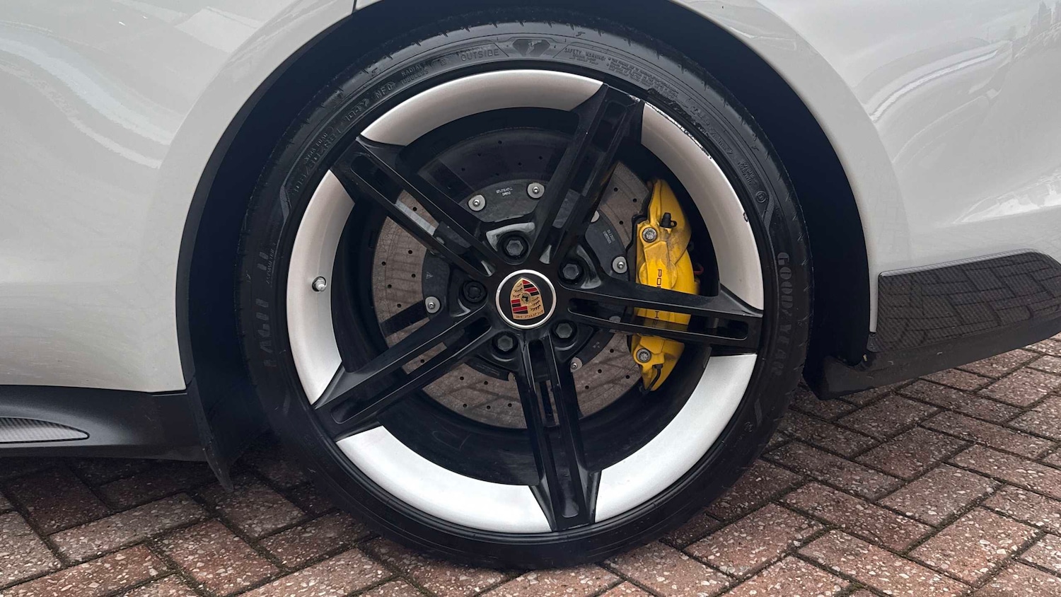 Used Porsche Taycan for sale - 77514343: Photo 25