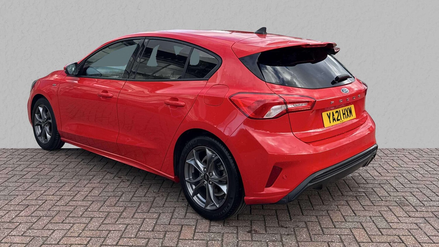 Used Ford Focus 2021 for sale - 76075515: Photo 3