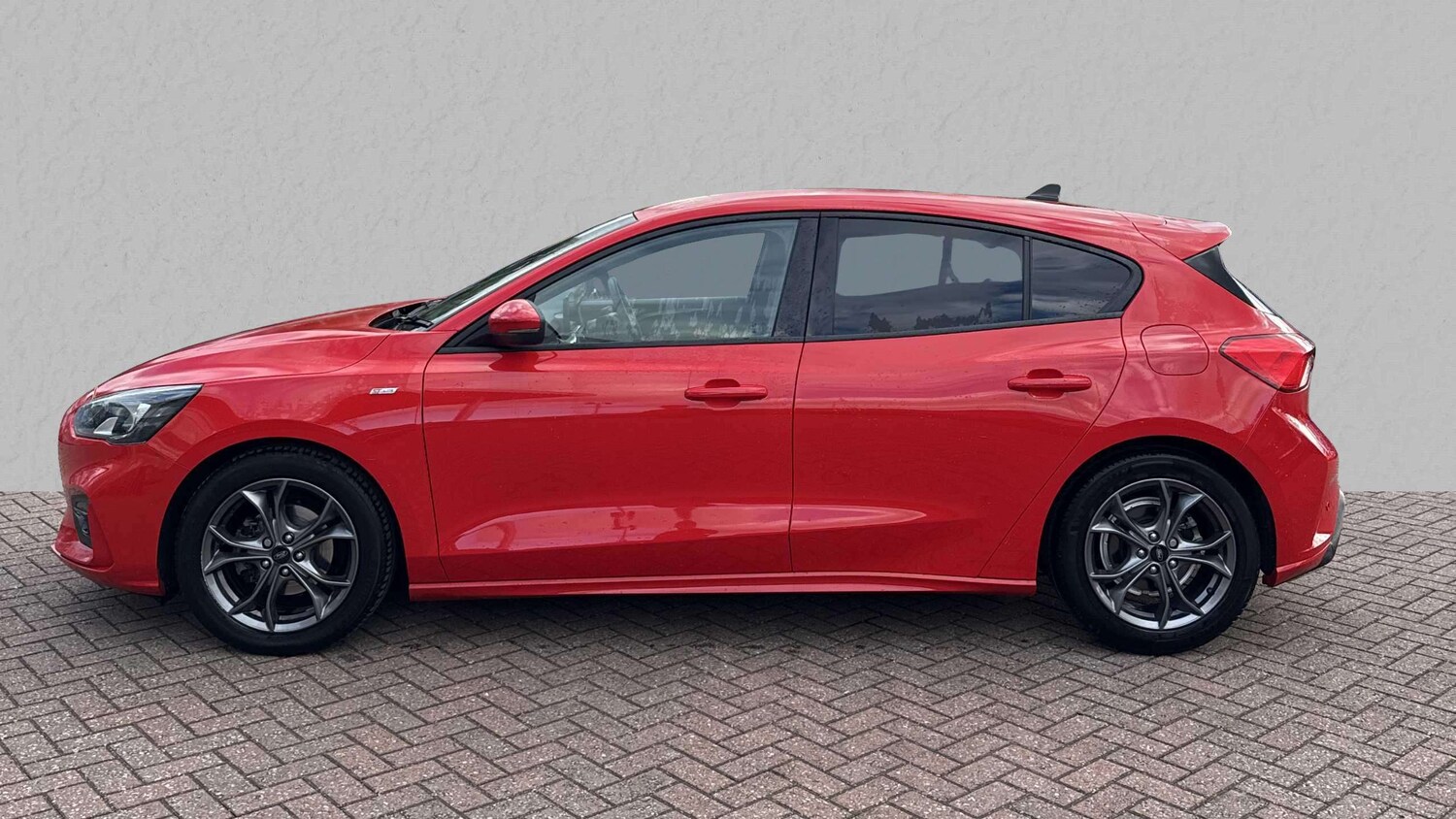 Used Ford Focus 2021 for sale - 76075515: Photo 4