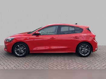 Used Ford Focus 2021 for sale - 76075515: Photo 4