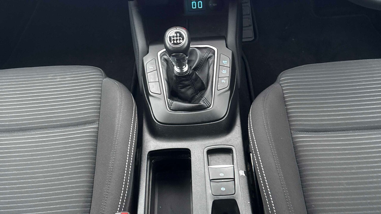 Used Ford Focus 2021 for sale - 76421123: Photo 10