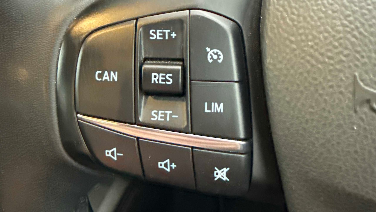 Used Ford Focus 2021 for sale - 76421123: Photo 19