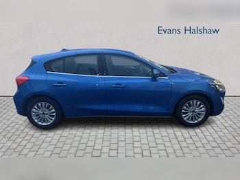 Used Ford Focus 2021 for sale - 76421123: Photo