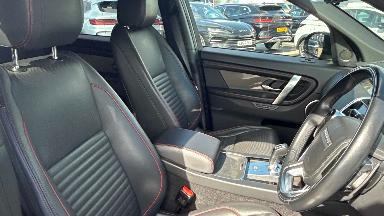 Used Land Rover Discovery Sport 2020 for sale - 78052239: Photo 2