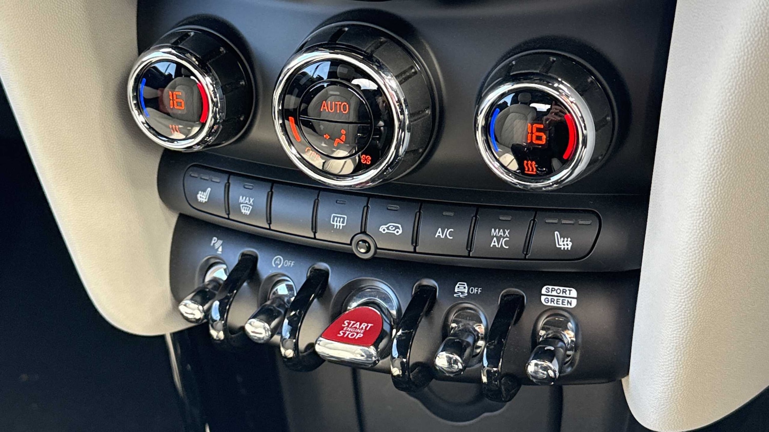 Used MINI Convertible 2023 for sale - 77194433: Photo 31