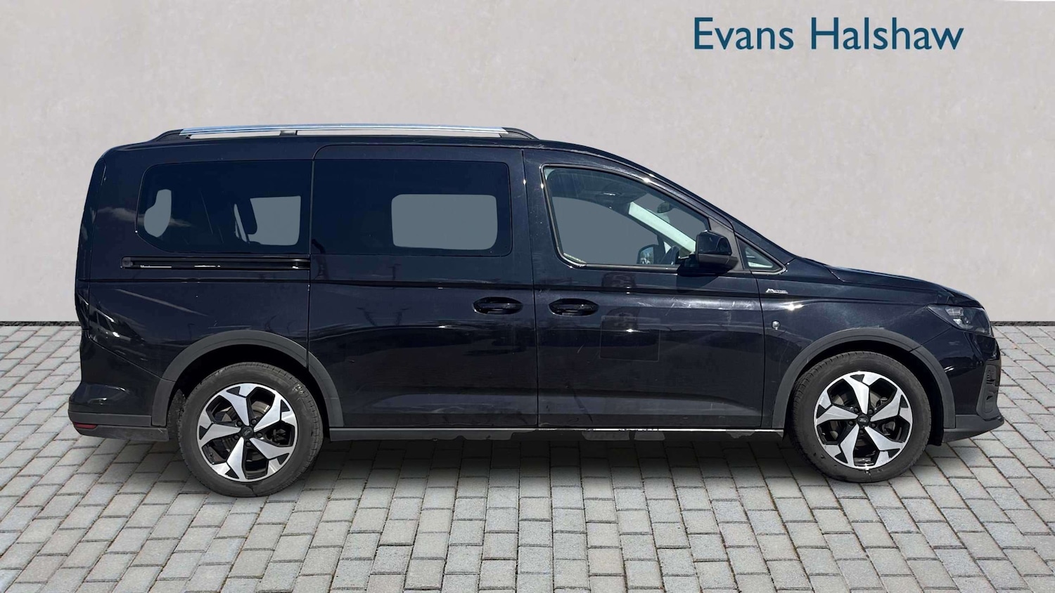 Used Ford Tourneo Connect 2023 for sale - 78129657: Photo 2