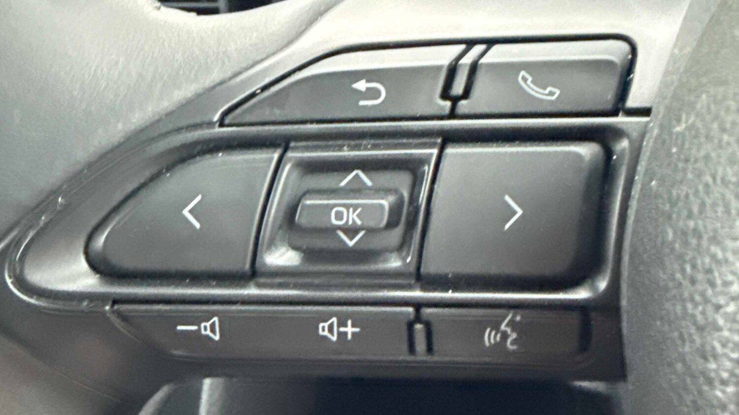 Used Toyota Yaris Cross 2025 for sale - 77786948: Photo 15