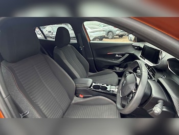 Used Peugeot 2008 2023 for sale - 79065195: Photo