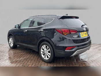 Used Hyundai Santa Fe 2017 for sale - 75993849: Photo