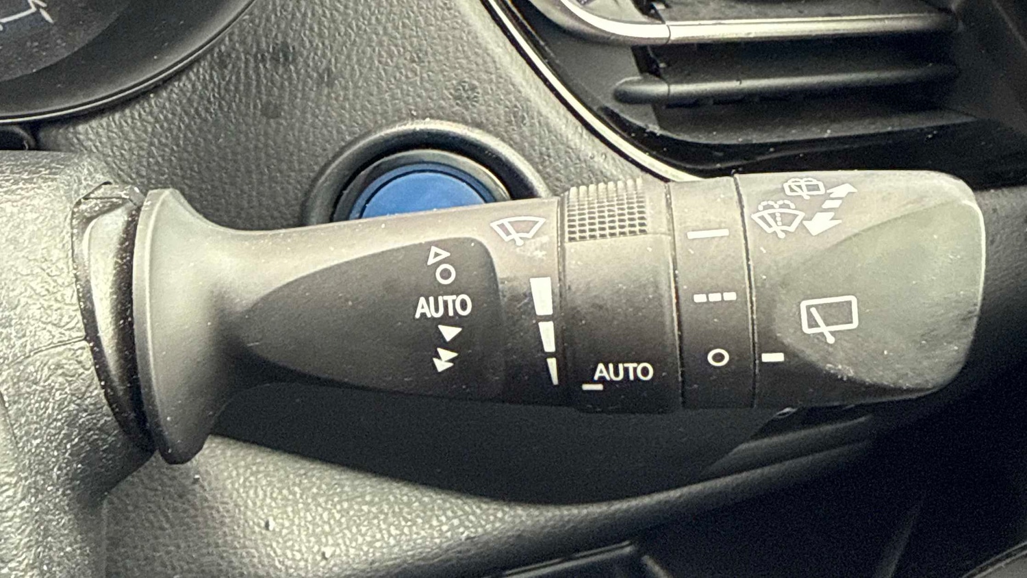 Used Toyota C-HR 2023 for sale - 77740782: Photo 16