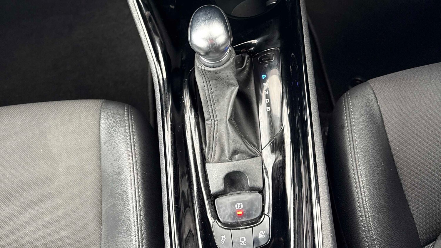 Used Toyota C-HR 2023 for sale - 77740782: Photo 17