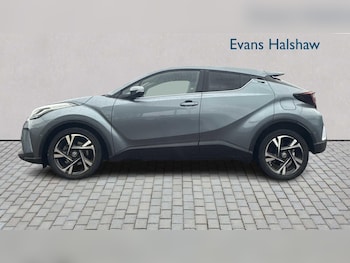 Used Toyota C-HR 2023 for sale - 77740782: Photo