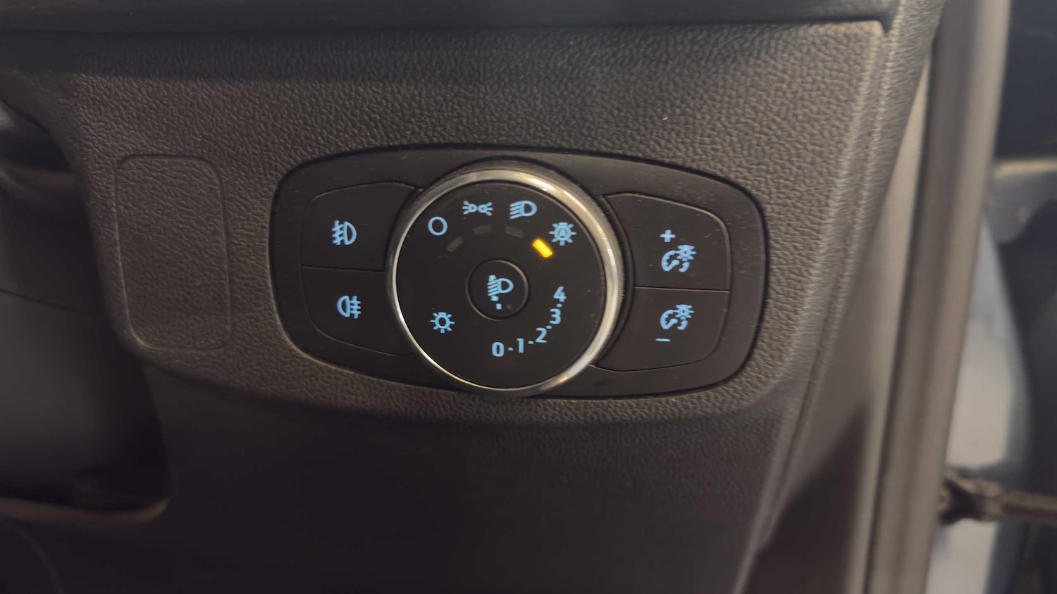 Used Ford Focus 2023 for sale - 76421121: Photo 19