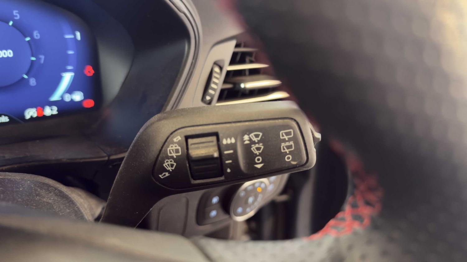 Used Ford Focus 2023 for sale - 76421121: Photo 30