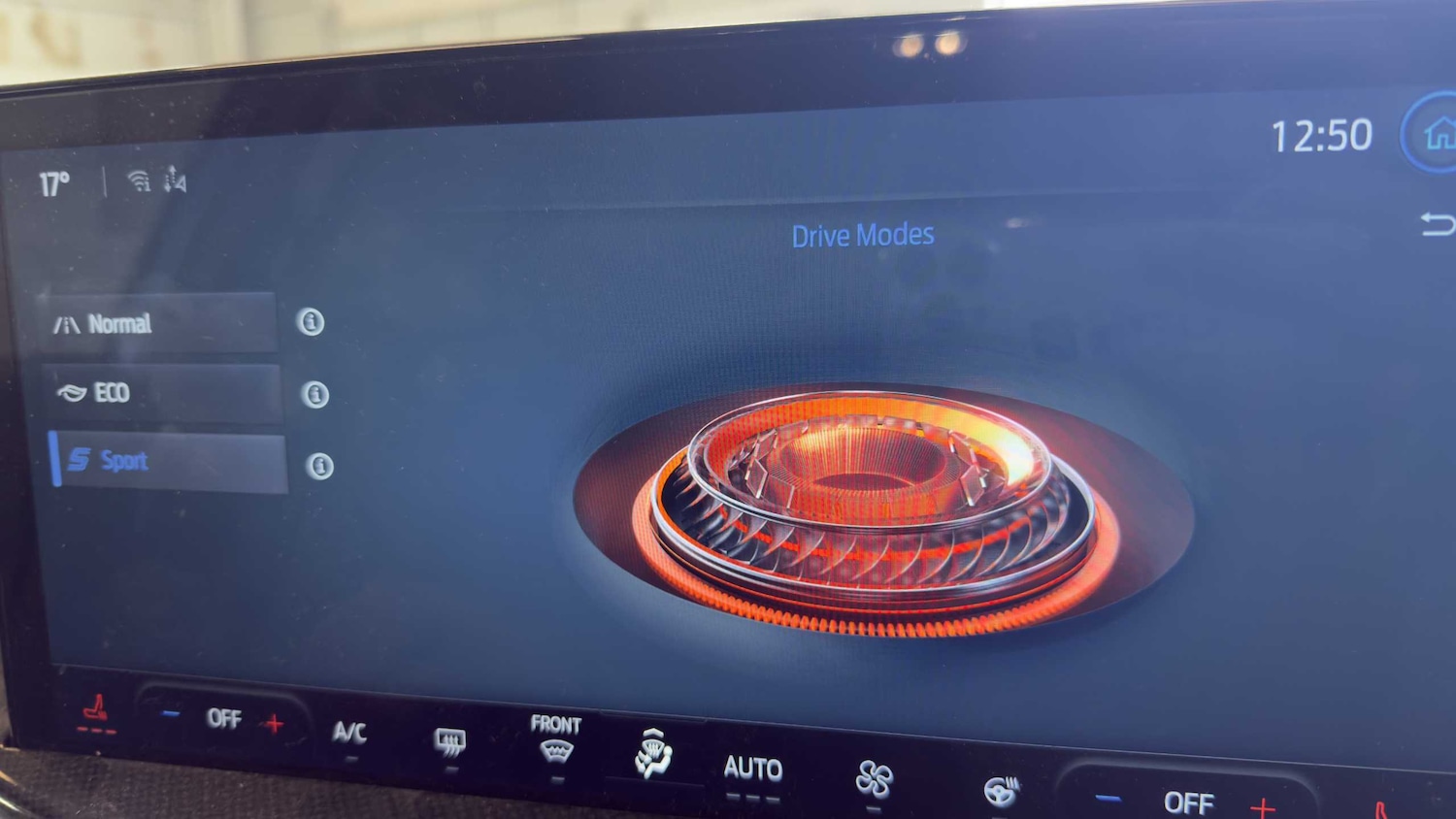 Used Ford Focus 2023 for sale - 76421121: Photo 34