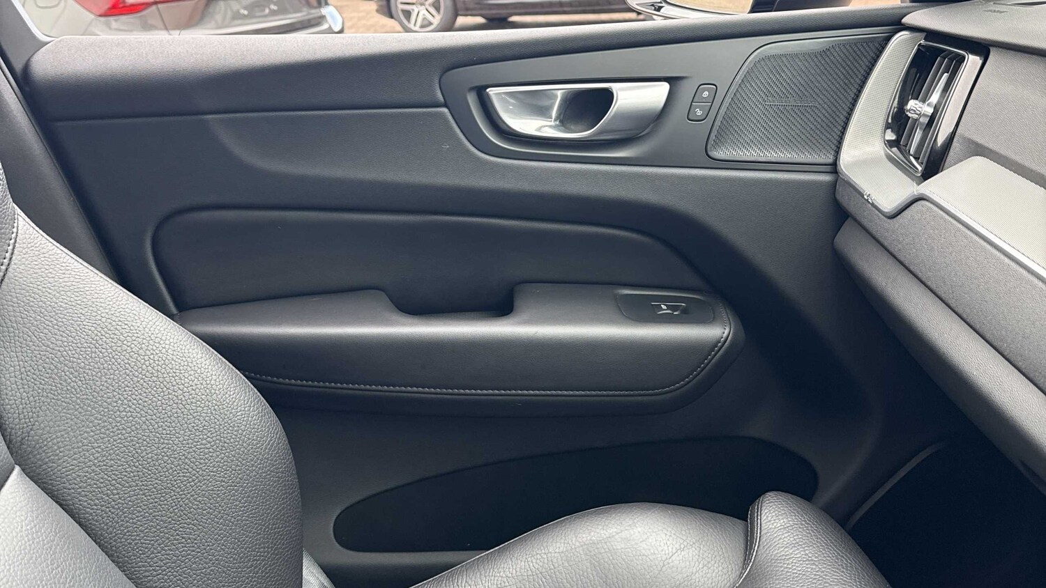 Used Volvo XC60 2023 for sale - 77194490: Photo 13