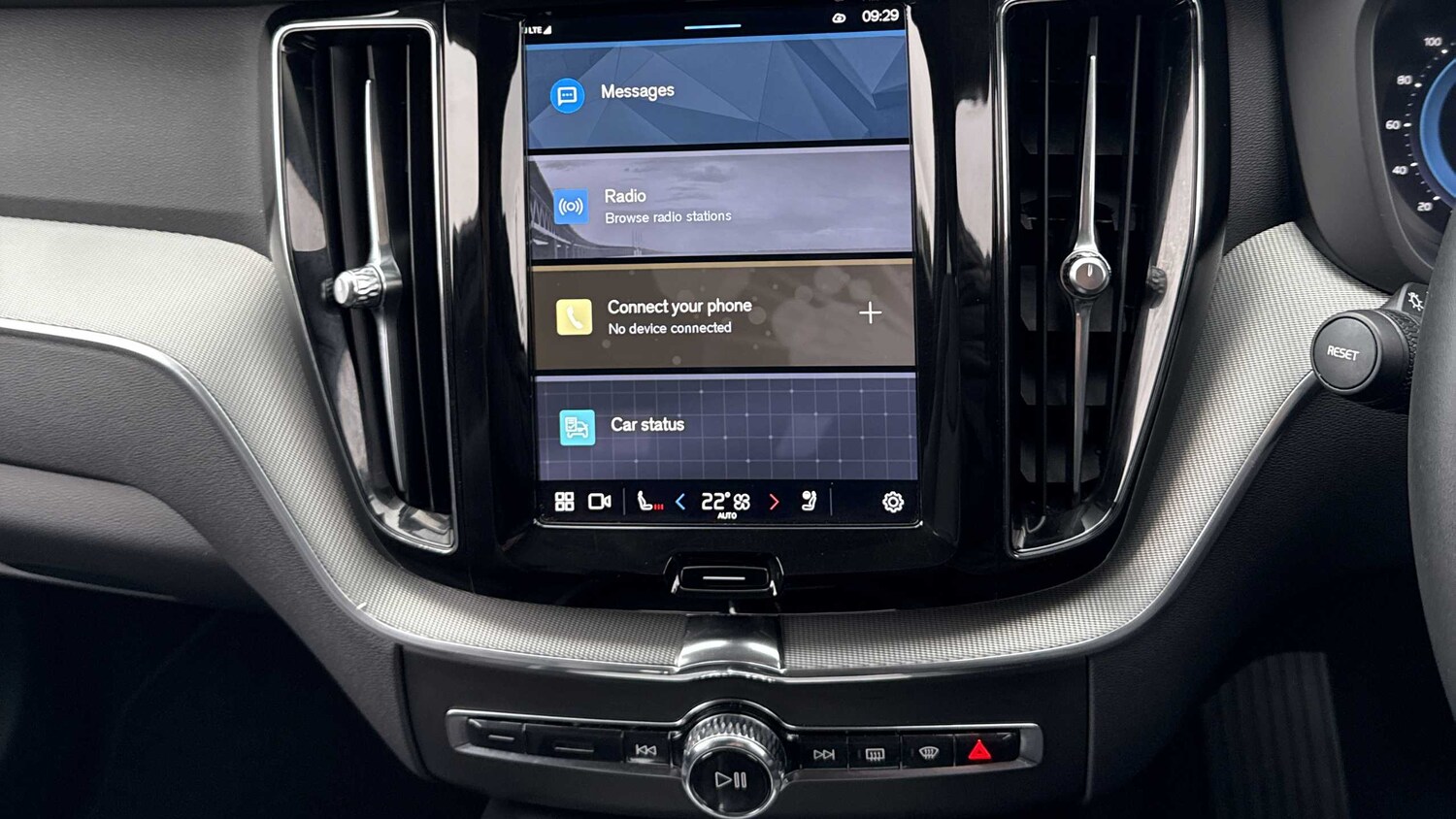 Used Volvo XC60 2023 for sale - 77194490: Photo 16