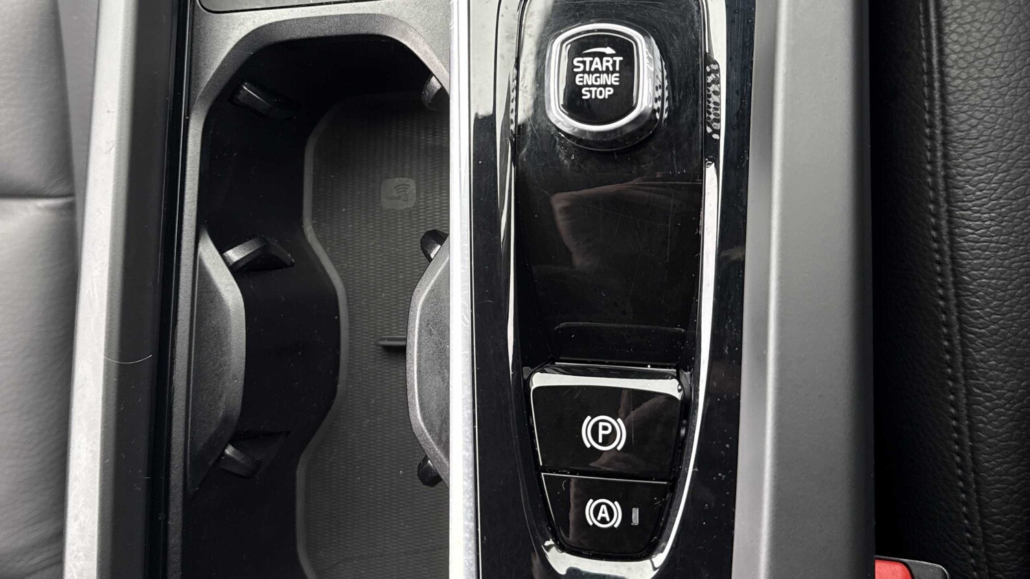 Used Volvo XC60 2023 for sale - 77194490: Photo 24