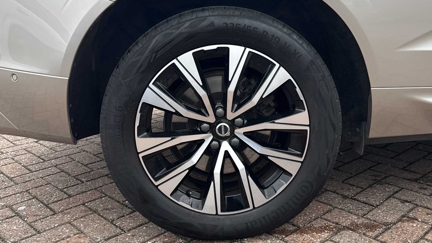 Used Volvo XC60 2023 for sale - 77194490: Photo 28