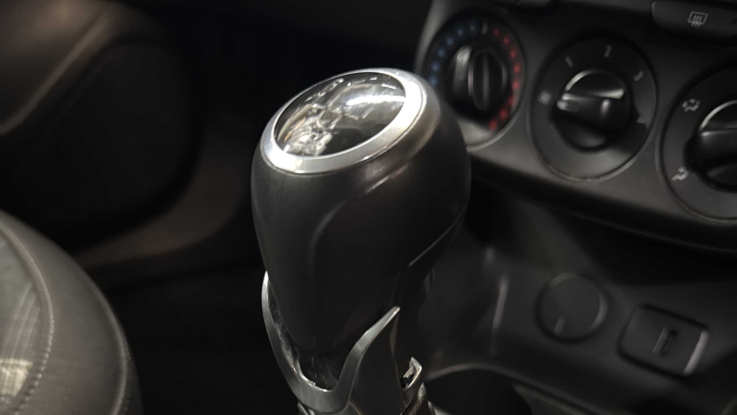 Used Vauxhall Corsa 2016 for sale - 76329347: Photo 26