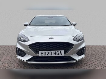 Used Ford Focus 2020 for sale - 76016111: Photo 2