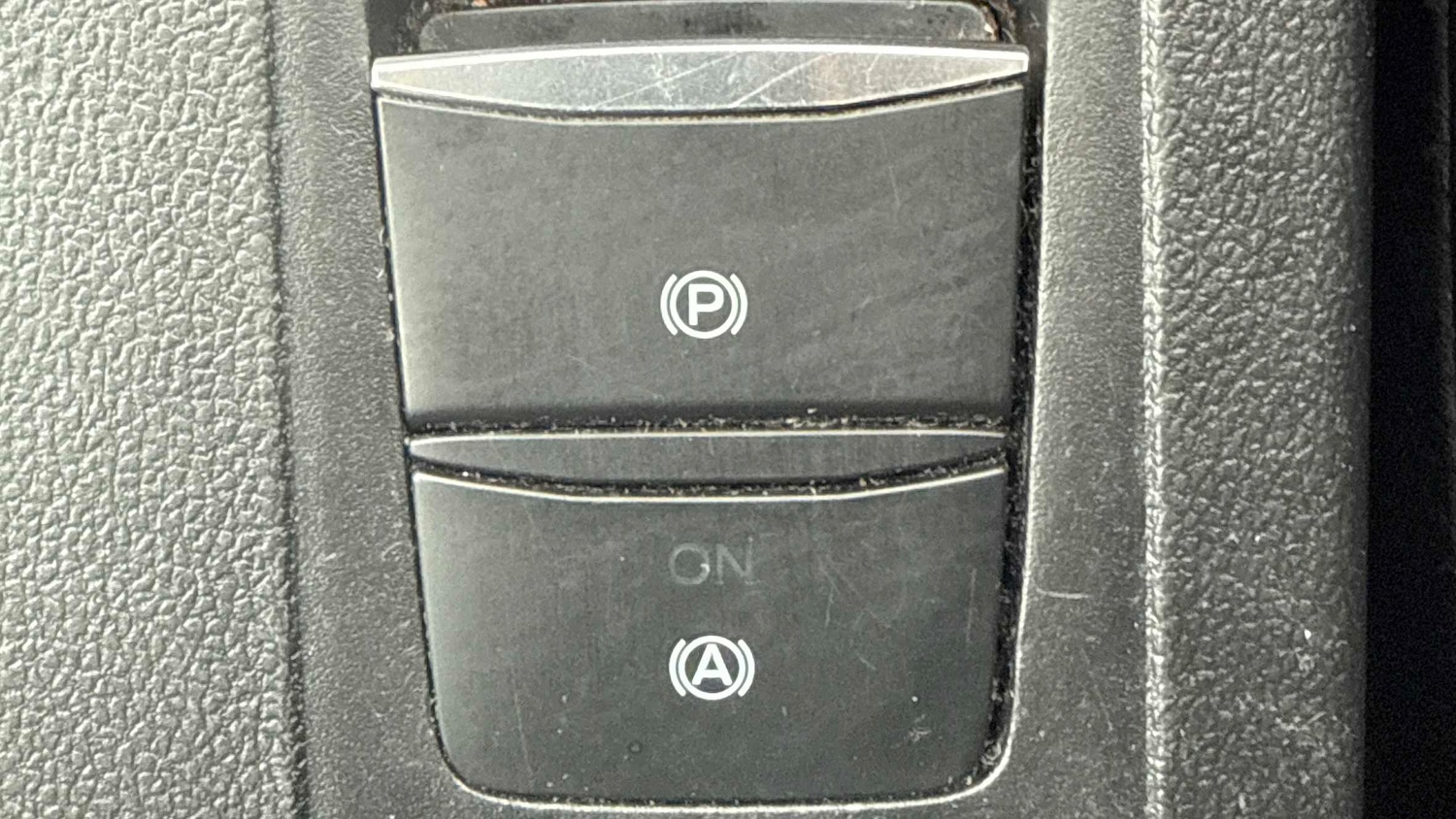 Used Ford Focus 2020 for sale - 76016111: Photo 30