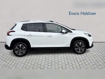Used Peugeot 2008 2018 for sale - 76262417: Photo