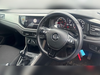 Used Volkswagen Polo 2019 for sale - 77741076: Photo