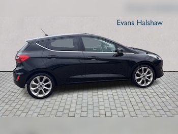 Used Ford Fiesta 2018 for sale - 76205134: Photo