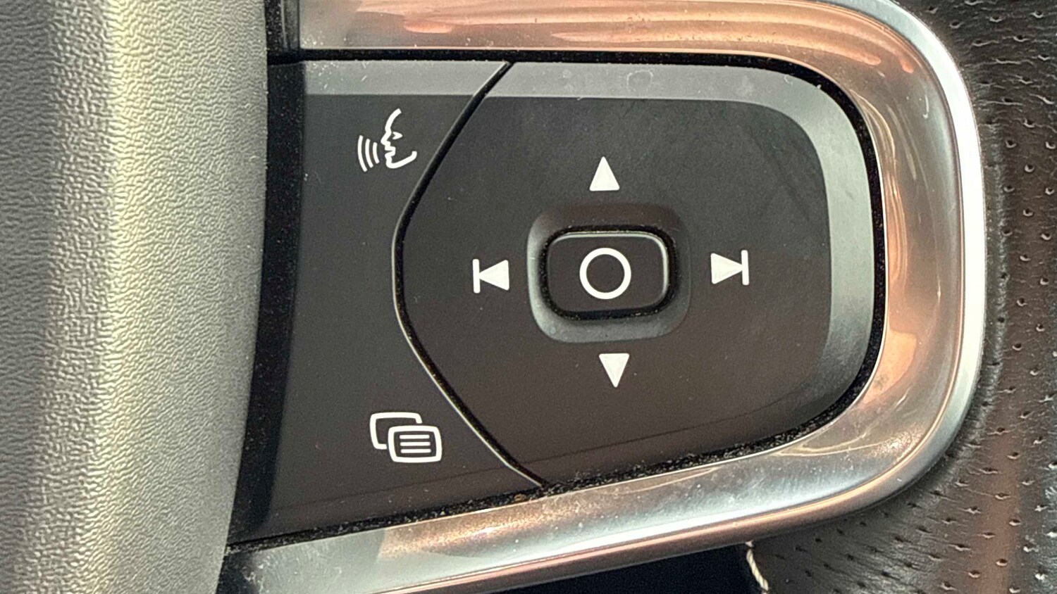 Used Volvo XC40 2020 for sale - 77348075: Photo 14