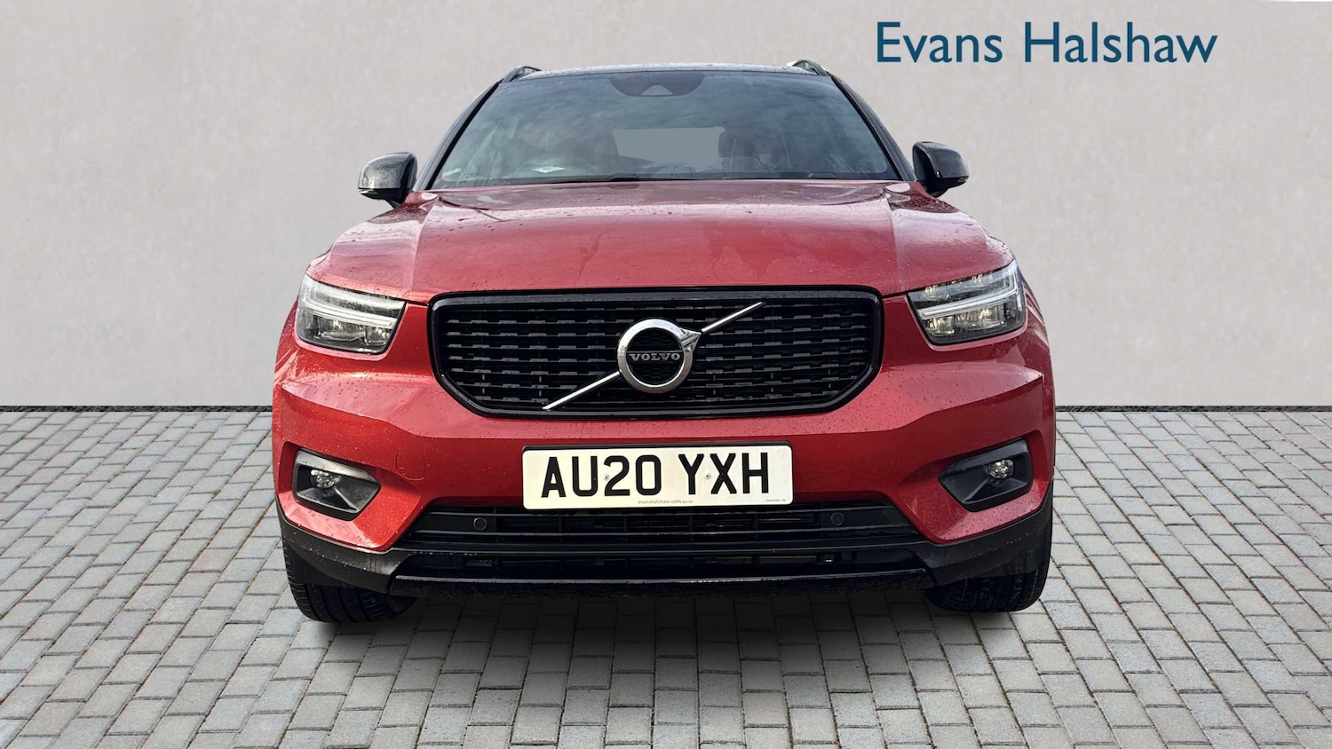 Used Volvo XC40 2020 for sale - 77348075: Photo 2