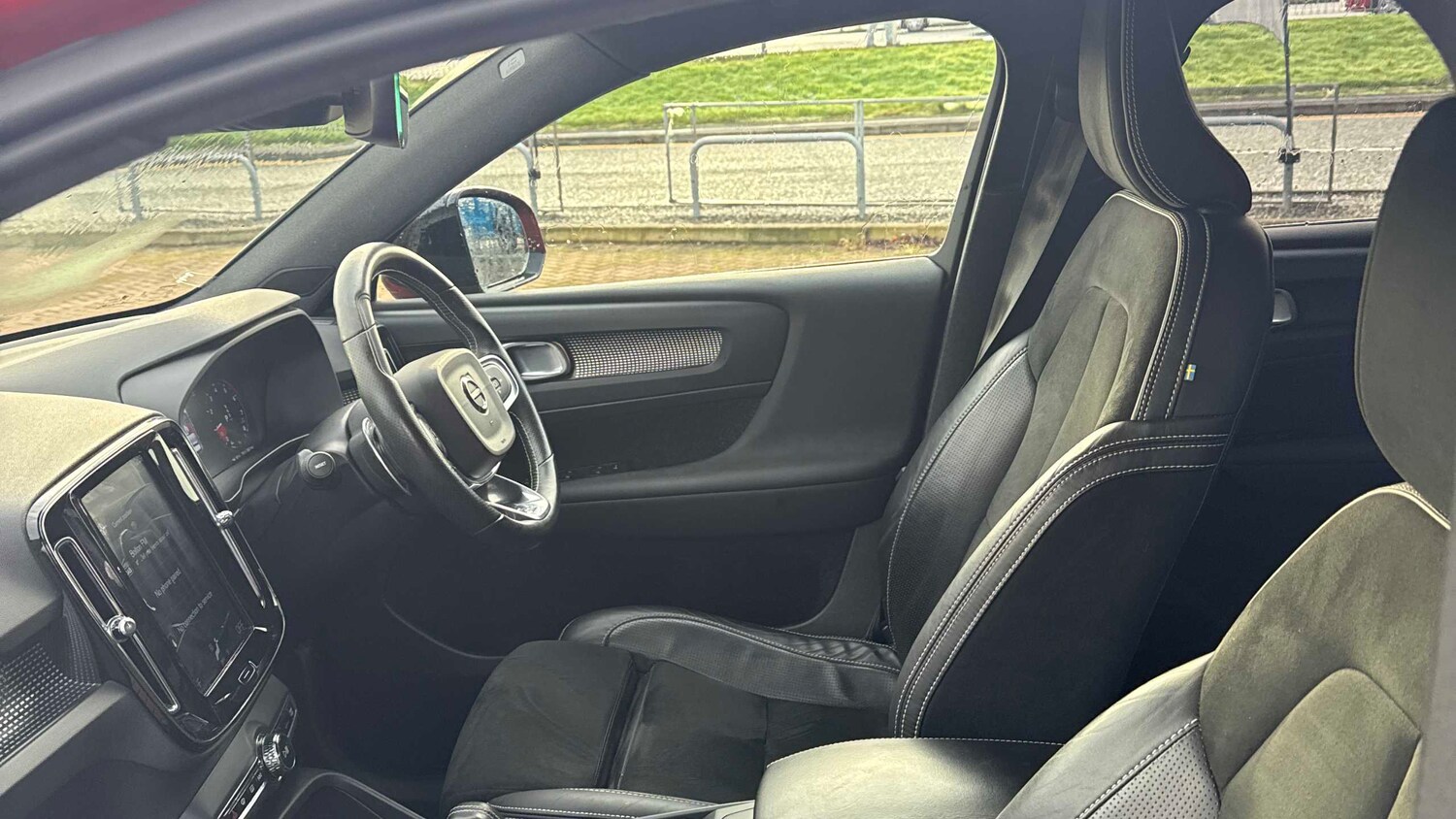 Used Volvo XC40 2020 for sale - 77348075: Photo 6