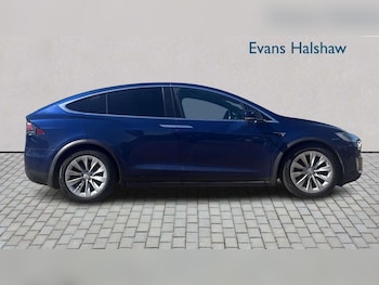 Used Tesla Model X 2020 for sale - 78432744: Photo