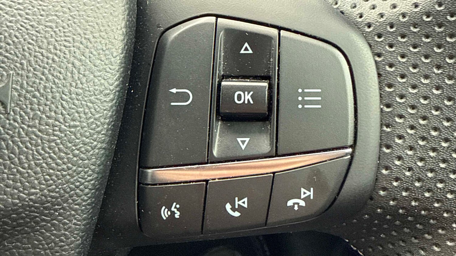 Used Ford Puma 2023 for sale - 78187902: Photo 19