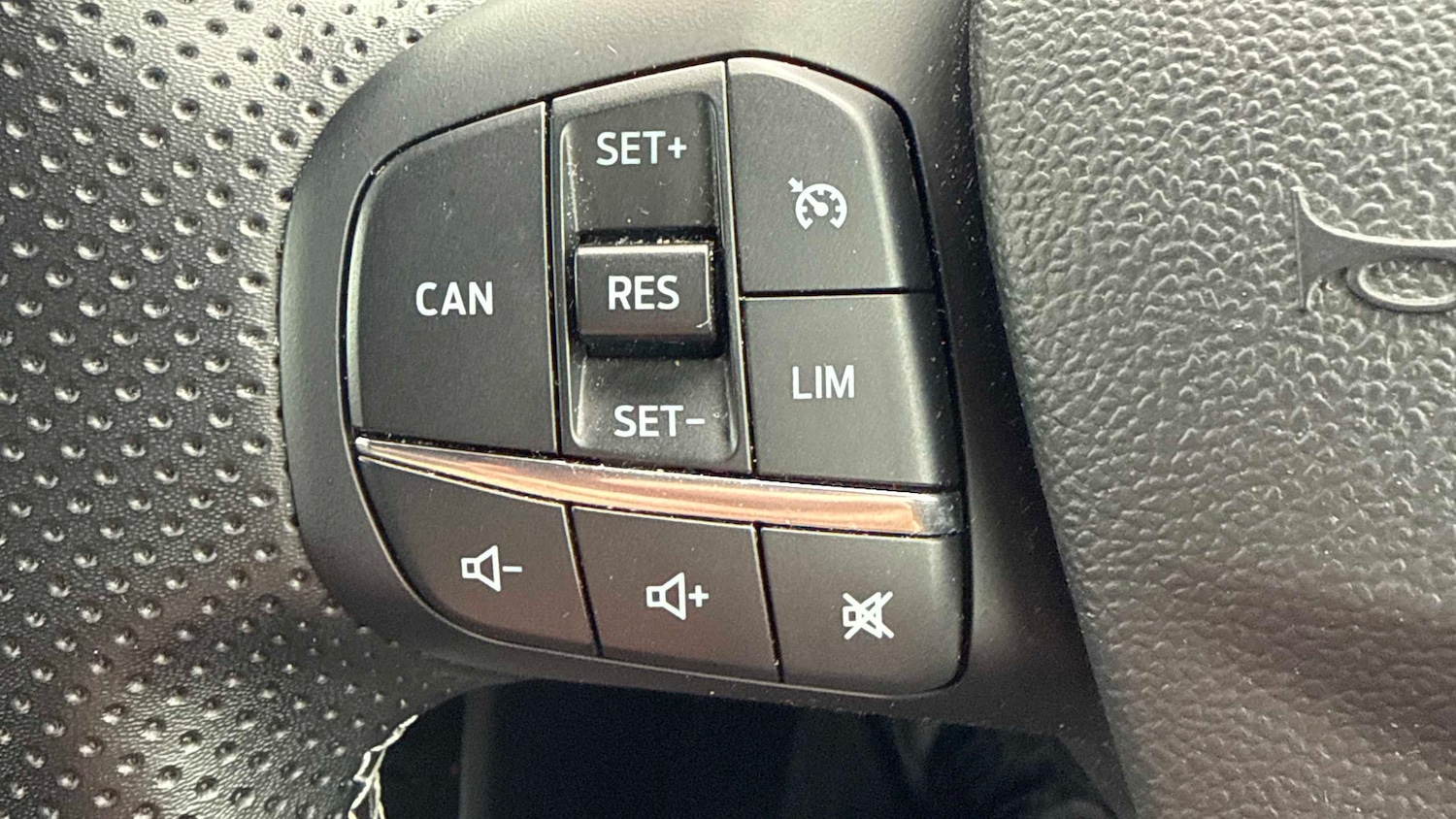 Used Ford Puma 2023 for sale - 78187902: Photo 20