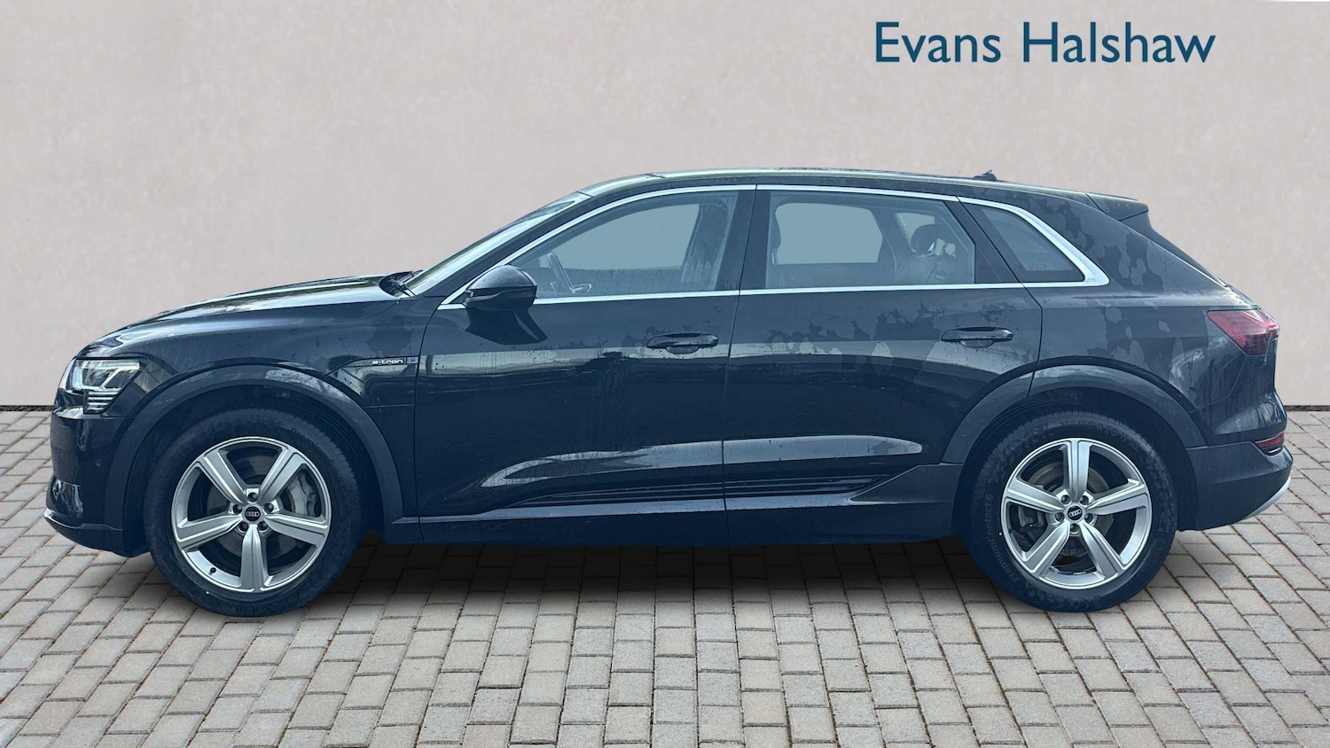 Used Audi e-tron 2021 for sale - 77194393: Photo 4