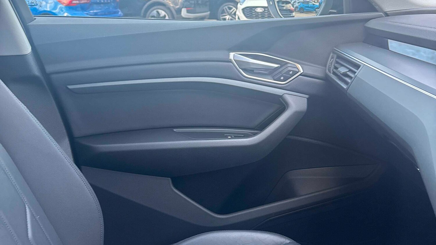 Used Audi e-tron 2021 for sale - 77194393: Photo 8