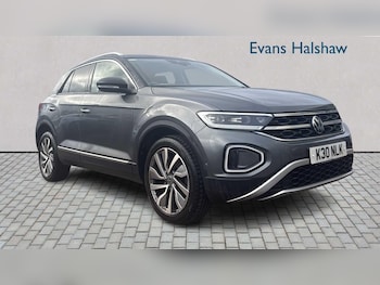 Used Volkswagen T-Roc 2022 for sale - 77514527: Photo