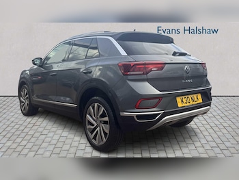 Used Volkswagen T-Roc 2022 for sale - 77514527: Photo