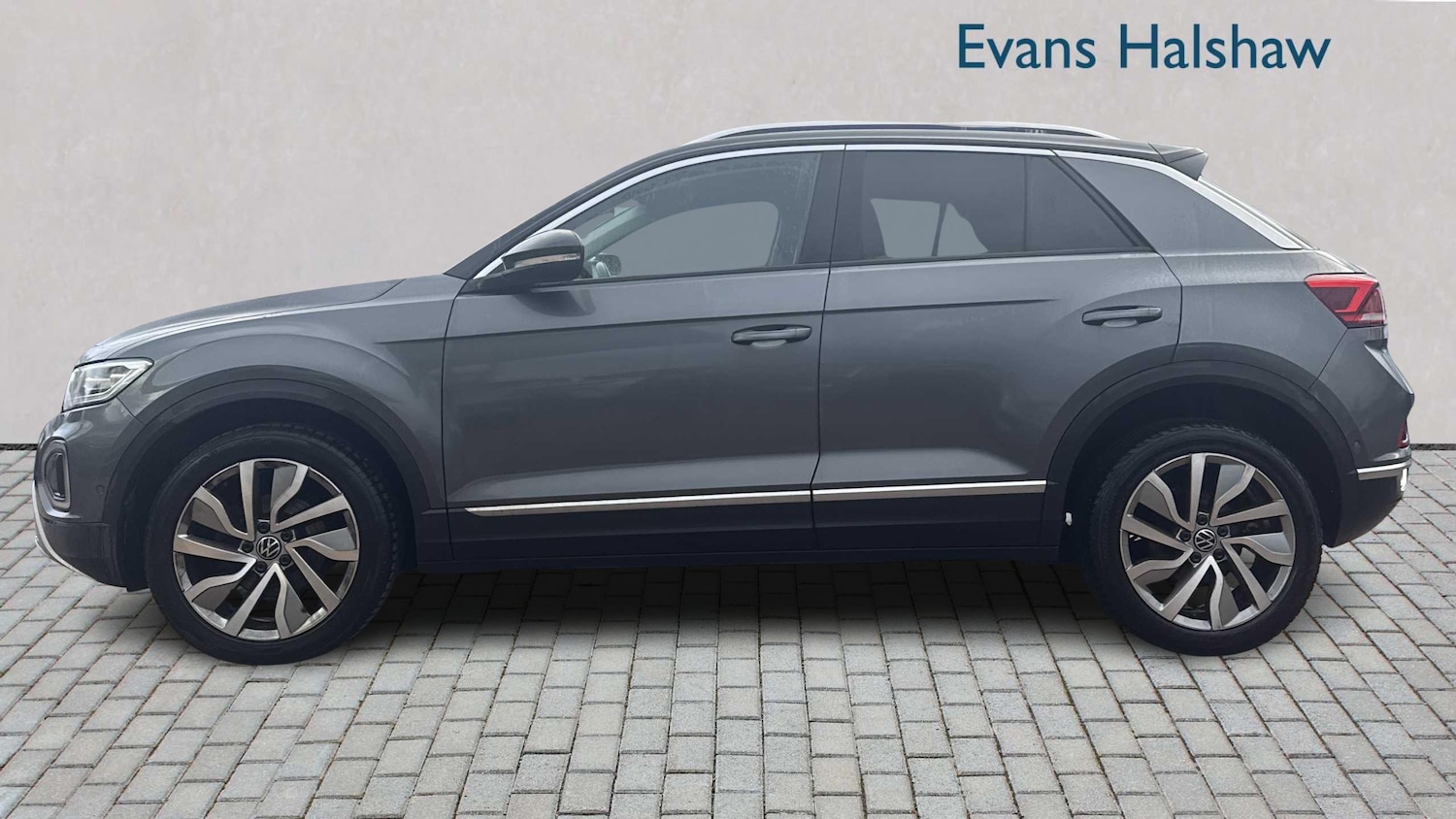 Used Volkswagen T-Roc for sale - 77514527: Photo 3