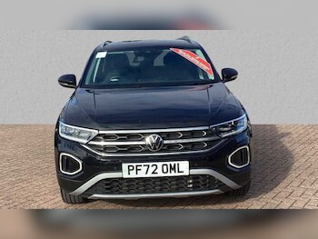 Used Volkswagen T-Roc 2023 for sale - 75812325: Photo